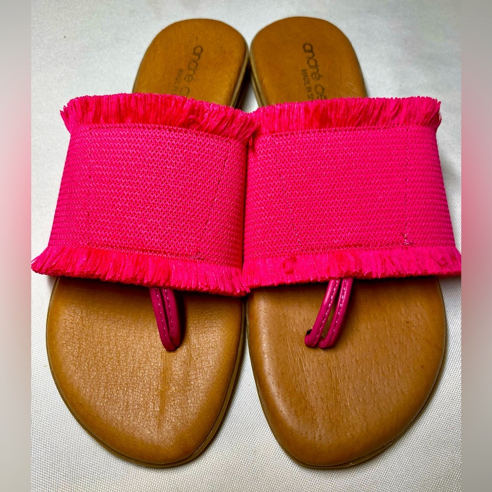Andre Assous Slide Sandals NWOT